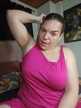 Snapshot of Zuleyka_69 chatting on June 7, 9:20 pm Zuleyka 69 online show from June 7, 9:20 pm