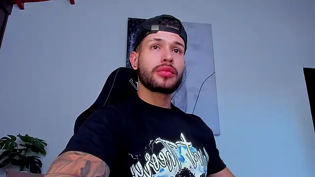 Santos ramirez1 online show from June 18, 2:11 pm