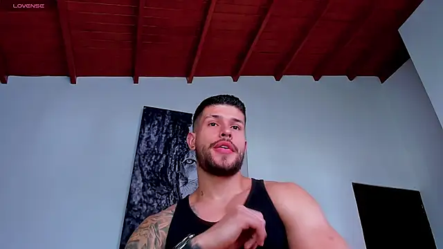 Snapshot of Santos_ramirez1 chatting on April 28, 2:21 pm Santos ramirez1 online show from April 28, 2:21 pm