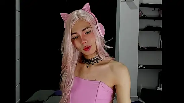 Snapshot of sue_krous chatting on March 23, 5:18 am sue krous online show from March 23, 5:18 am