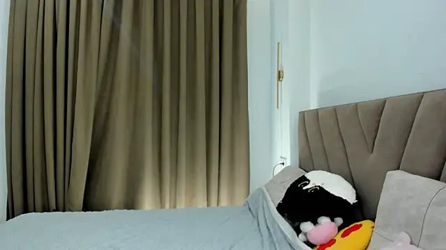 kok0mi online show from April 7, 3:41 am