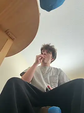 demon4ever online show from April 3, 6:25 pm