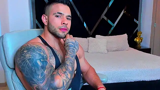 Raytorres online show from May 15, 11:03 pm
