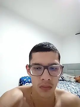luis sanchez018 online show from July 22, 10:17 am
