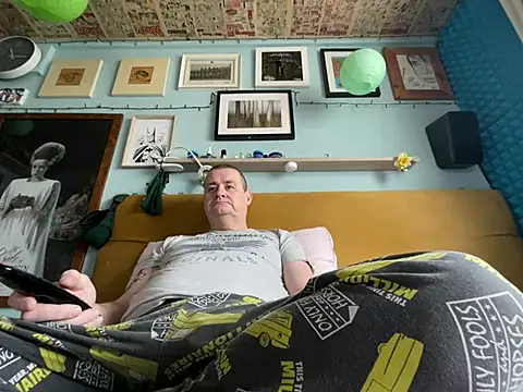 MyCockWantsYourWetVagina online show from April 20, 10:18 am