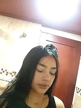 baby-skinnd online show from March 26, 3:21 pm