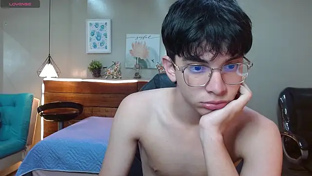 SantiTwinkyy online show from April 14, 12:21 pm