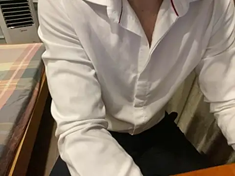 17Komodo online show from August 1, 5:33 pm