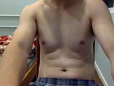 17Komodo online show from May 7, 4:43 pm