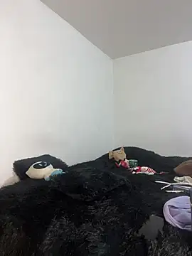 Nubeseliminadas online show from April 6, 4:46 am