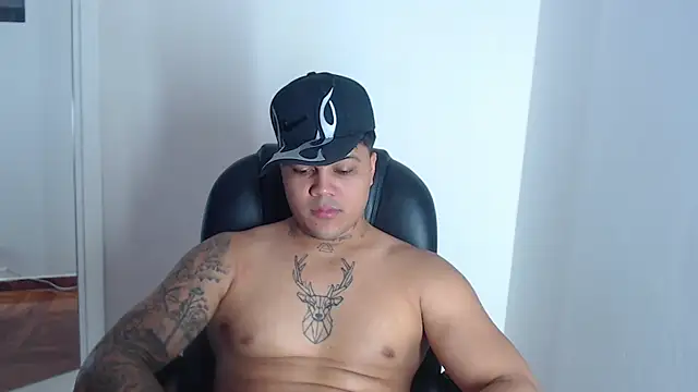 Snapshot of Pedro_x777 chatting on June 2, 2:06 pm Pedro x777 online show from June 2, 2:06 pm