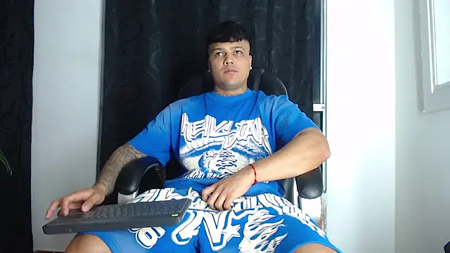 Pedro x777 online show from April 23, 11:28 pm