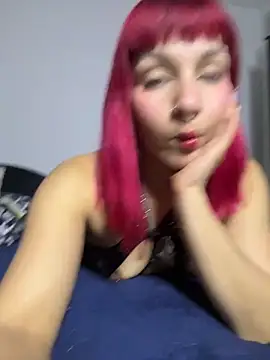 Amelie-RedHoney online show from June 12, 6:22 am