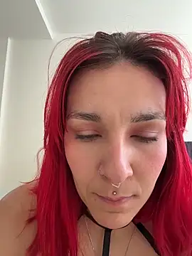 Amelie-RedHoney online show from March 29, 2:30 pm