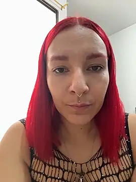 Amelie-RedHoney online show from April 2, 2:35 pm