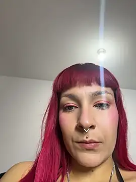 Amelie-RedHoney online show from June 15, 12:12 am