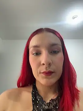 Amelie-RedHoney online show from April 19, 4:08 pm
