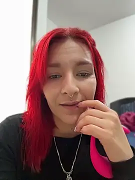 Amelie-RedHoney online show from April 10, 7:32 pm