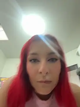 Amelie-RedHoney online show from May 4, 8:44 pm