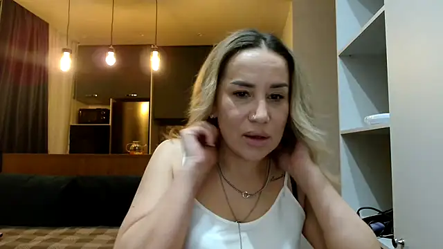 Kasara Bonny online show from March 23, 4:07 pm