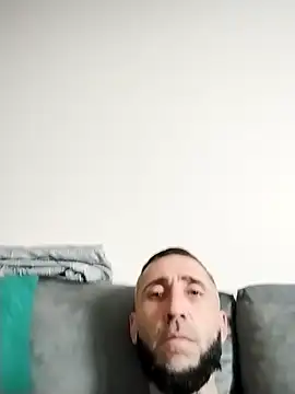 Alexandro111777 online show from March 28, 6:03 am