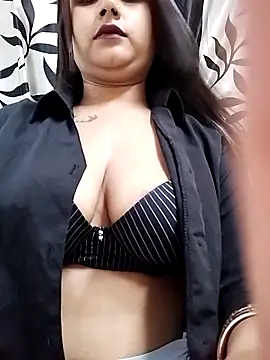 Snapshot of hottie_nivi chatting on March 26, 4:16 pm hottie nivi online show from March 26, 4:16 pm