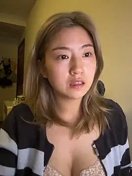 Olivia PINK0322 online show from May 12, 1:28 pm