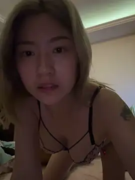 Olivia PINK0322 online show from May 11, 2:45 pm