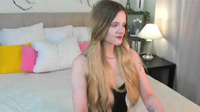 Emma peach online show from April 25, 9:12 am