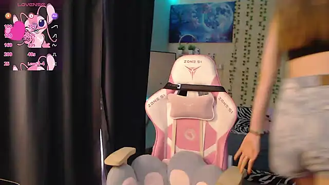kitsune888 online show from April 27, 12:41 am