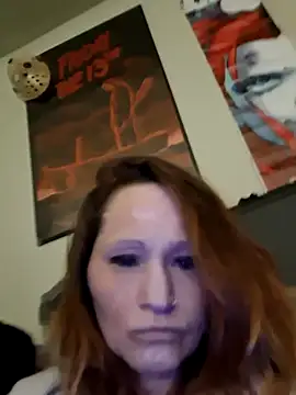 Snapshot of beeeuhh chatting on March 29, 7:21 am beeeuhh online show from March 29, 7:21 am