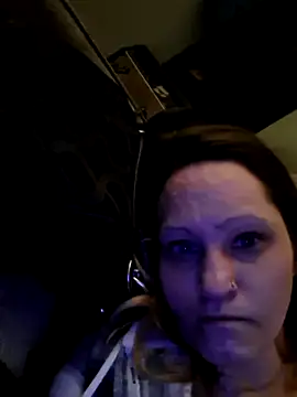 Snapshot of beeeuhh chatting on March 29, 8:10 pm beeeuhh online show from March 29, 8:10 pm