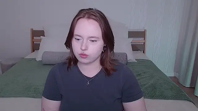 Snapshot of SelenaLily chatting on March 24, 3:45 pm SelenaLily online show from March 24, 3:45 pm