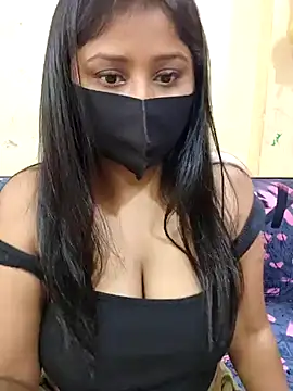Snapshot of Tridha_2 chatting on May 20, 10:56 am Tridha 2 online show from May 20, 10:56 am