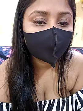 Snapshot of Tridha_2 chatting on May 21, 9:50 am Tridha 2 online show from May 21, 9:50 am