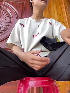 Jolinie online show from April 8, 2:35 am