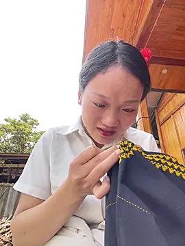 Jolinie online show from April 5, 6:09 am