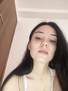 icedrosemarye online show from April 8, 10:17 am