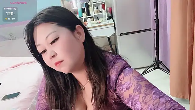 Snapshot of zhenzhen_bb chatting on April 5, 1:07 pm zhenzhen bb online show from April 5, 1:07 pm