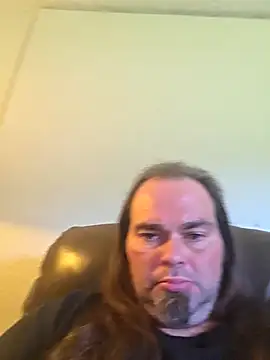 Snapshot of RickErtler chatting on May 19, 11:01 pm RickErtler online show from May 19, 11:01 pm