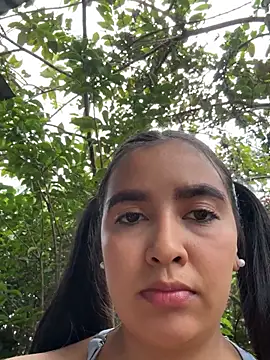 HaileyBiieber online show from March 25, 8:19 pm