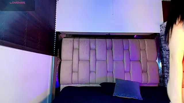 MeganEvanss   online show from June 3, 1:06 am