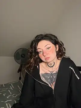 milou xtx online show from March 24, 7:58 pm