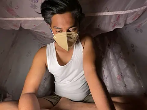 sinner2511 online show from March 24, 8:20 pm