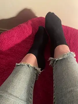 LilouPieds online show from March 28, 10:55 pm