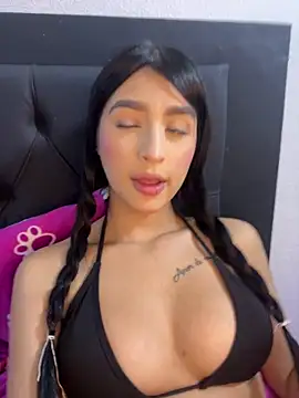 Hannaa blondee online show from April 14, 1:32 am