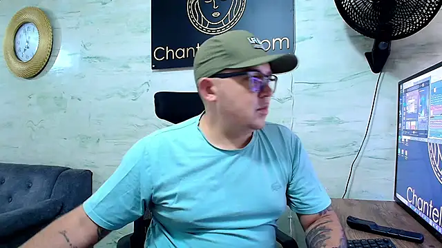maximo daddy online show from May 4, 11:57 am