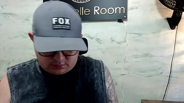maximo daddy online show from May 22, 12:14 pm