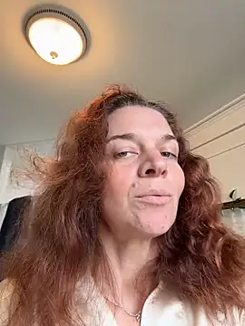 NataLee vault online show from March 25, 4:28 pm