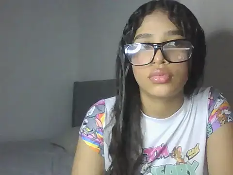 Snapshot of VictoriaSkinny chatting on March 23, 1:50 am VictoriaSkinny online show from March 23, 1:50 am